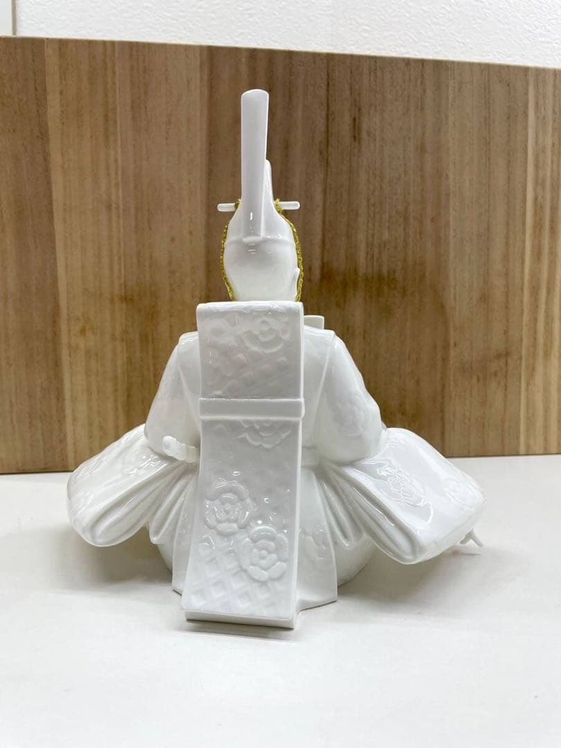 ノリタケボーンチャイナ製　親王揃