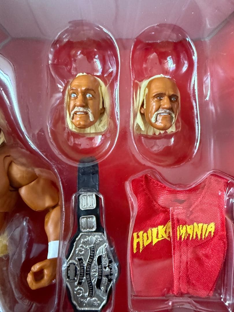 WWE Hulk Hogan フィギュア