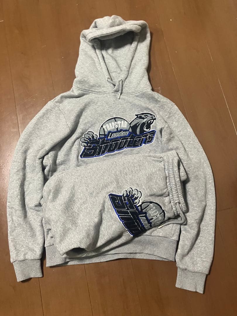 trapstar (トラップスター) shooters セットアップ　グレー