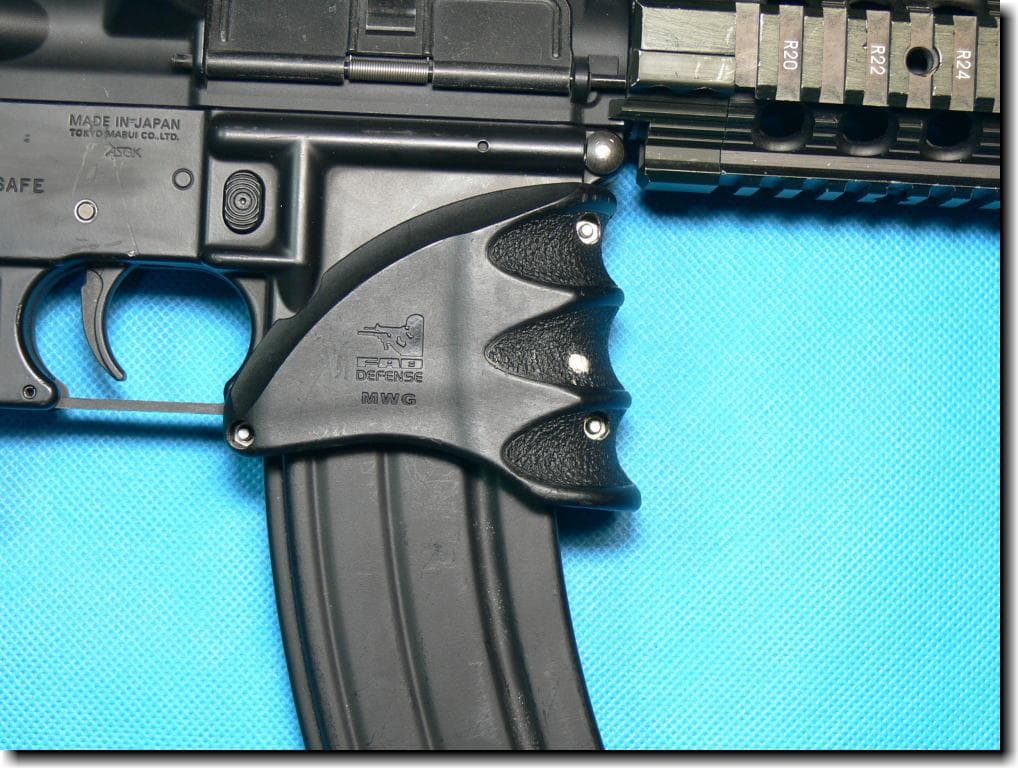 時間セール◆東京マルイ　次世代電動ガン　M4A1カスタム品　HK416Cより短い