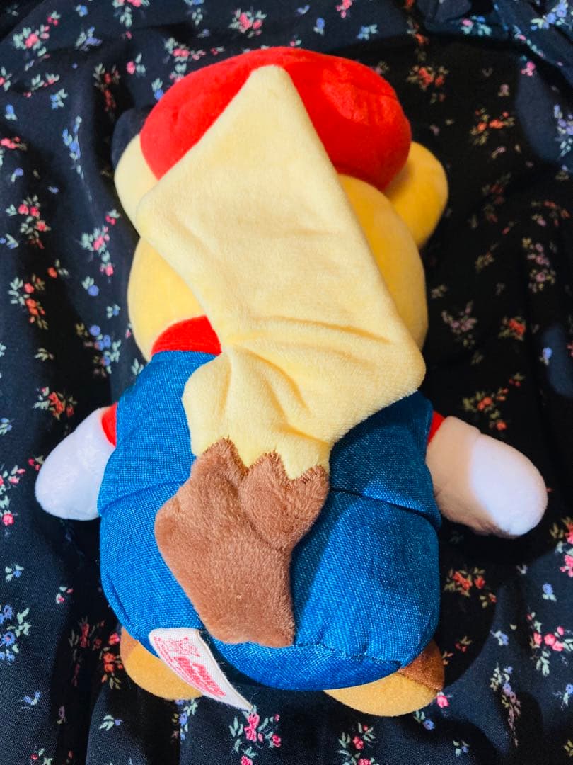 マリオピカチュウ　ぬいぐるみ　美品