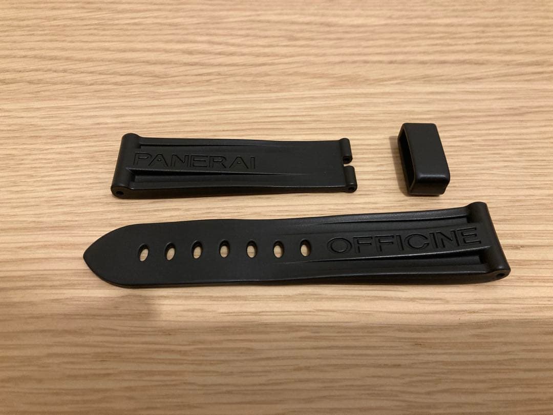 Panerai パネライ ラバーベルト ブラック ラグ幅22mm 尾錠幅20mm