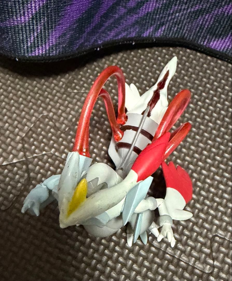 立体ポケモン図鑑　ホワイトキュレム　オーバードライブ