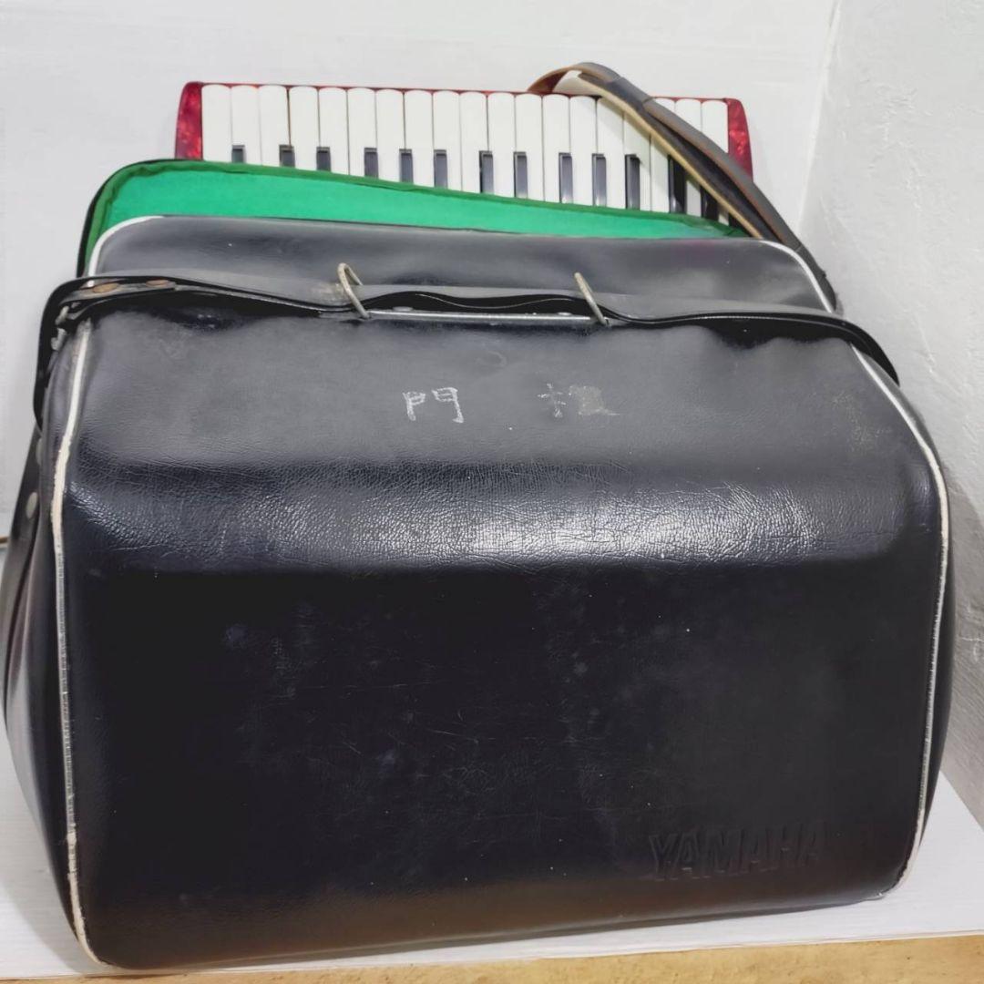 YAMAHA　アコーディオン　S-32B レッド　ヤマハ