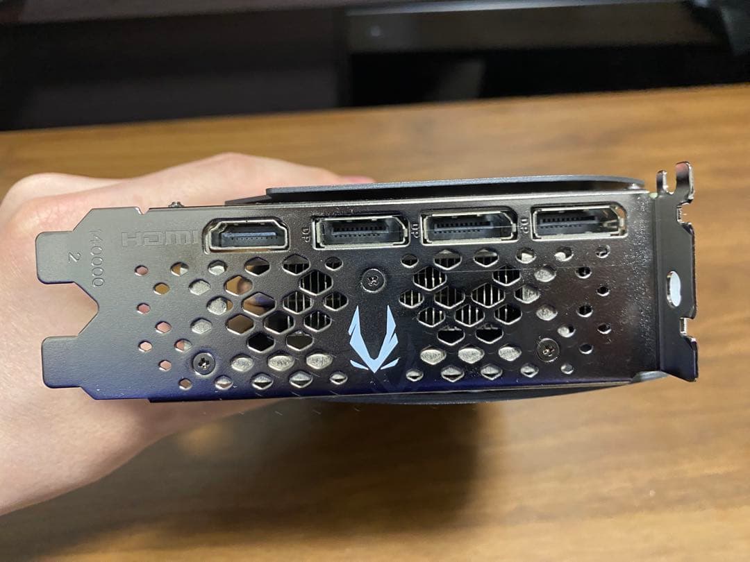 ZOTAC RTX4070 BTOパソコンから取り外し品