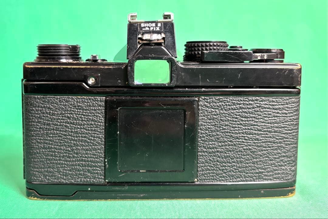 ★ OLYMPUS OM-2 (使用説明書付) + 広角レンズ 28mm