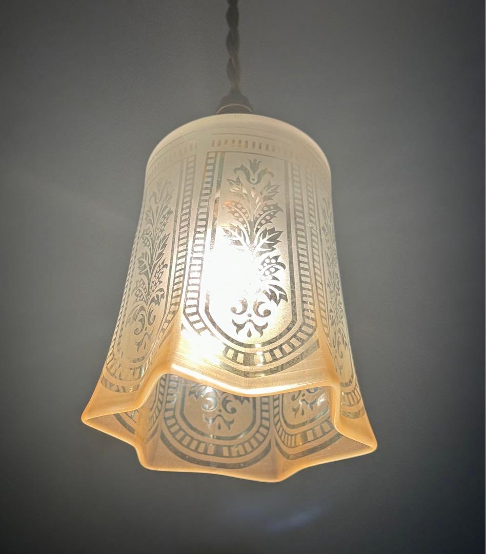 レトロ ガラス ペンダントライト 吊り下げTOSHIBA製