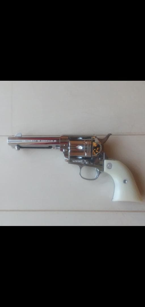 ハートフォード、COLTSAAフロンティアシックスシューター44ー40