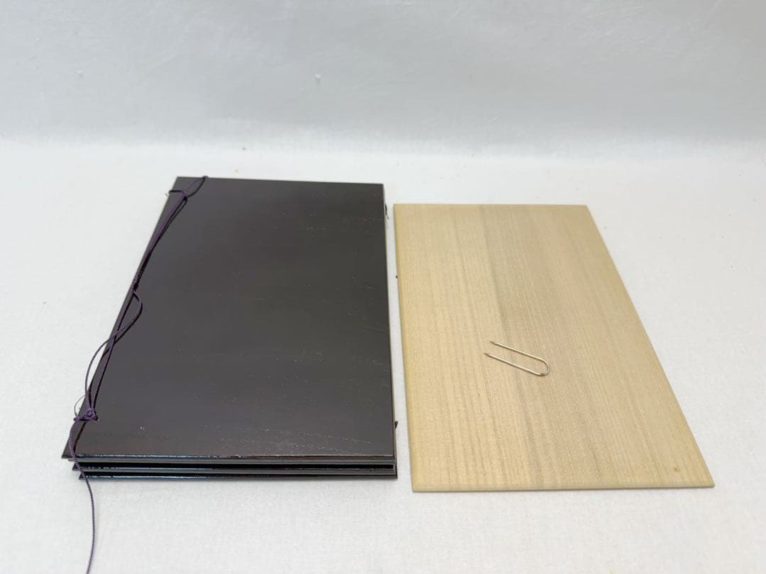 未使用 茶道具 木製溜塗 器据 と 桐 和敬板 うぐいす針3点セット 元箱