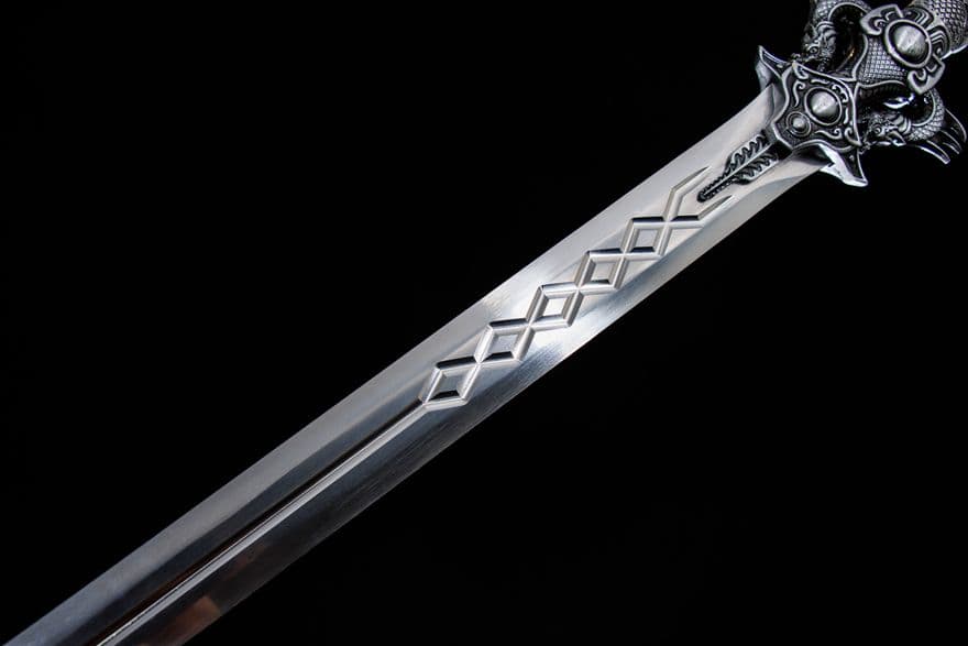【ね竜戦剣】古兵器 刀装具 日本刀　模造刀 居合刀 武士道 鑑賞用 美術刀