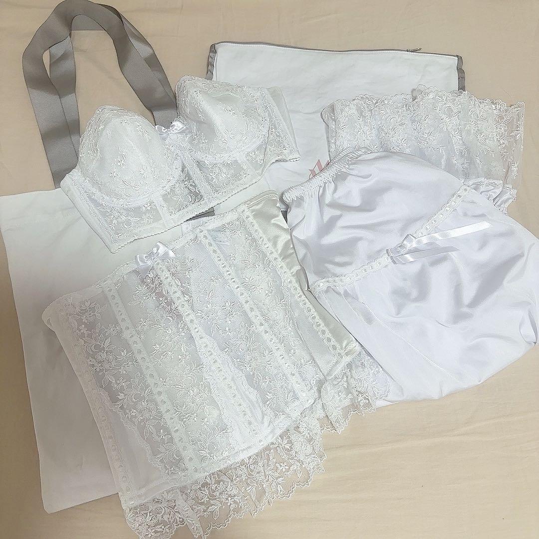 【美品】セモア ブライダルインナー E65 セカンドオーナー