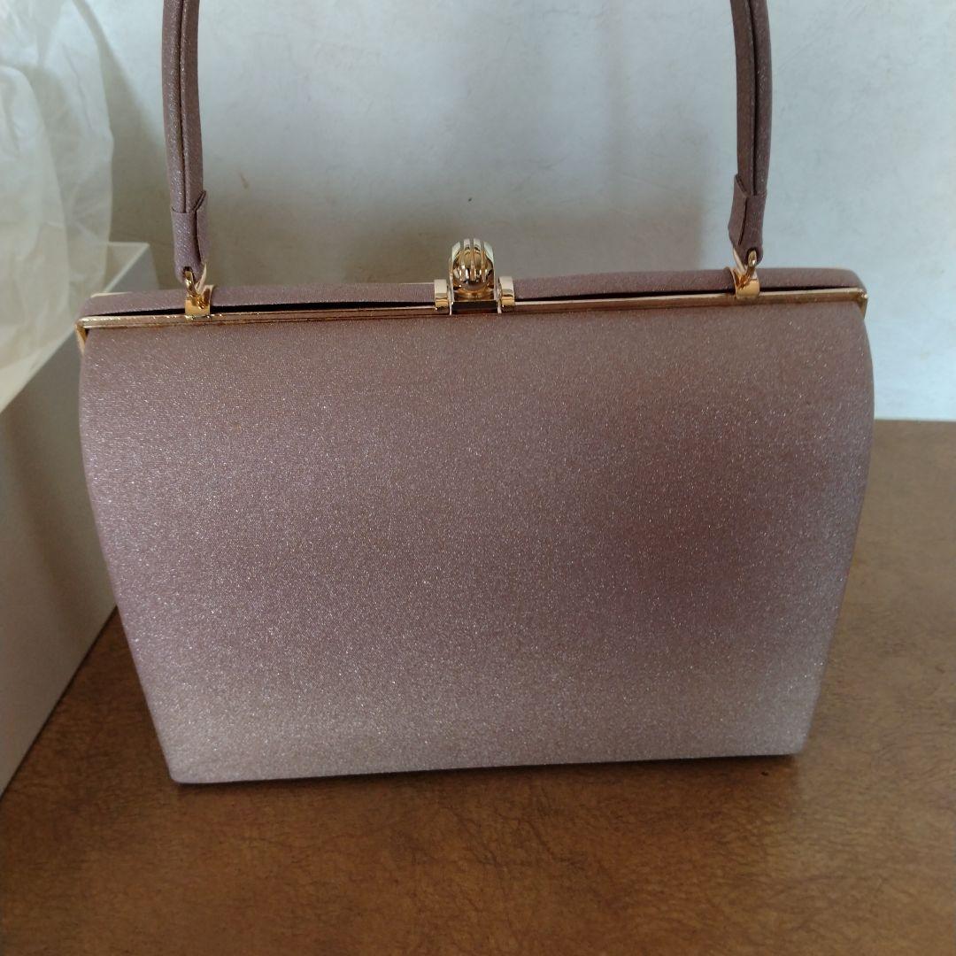 草履とバッグのセットです。東京胡蝶です。