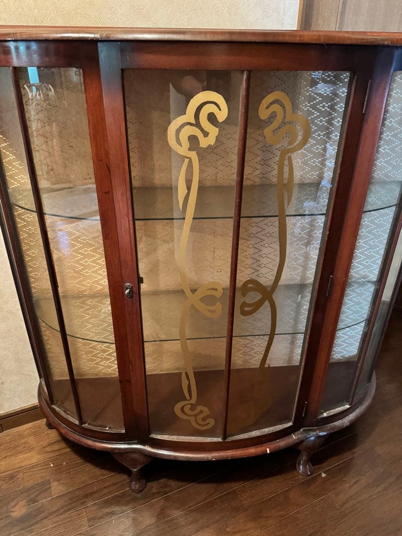 木製キャビネット 3段棚付きアンティーク飾り棚