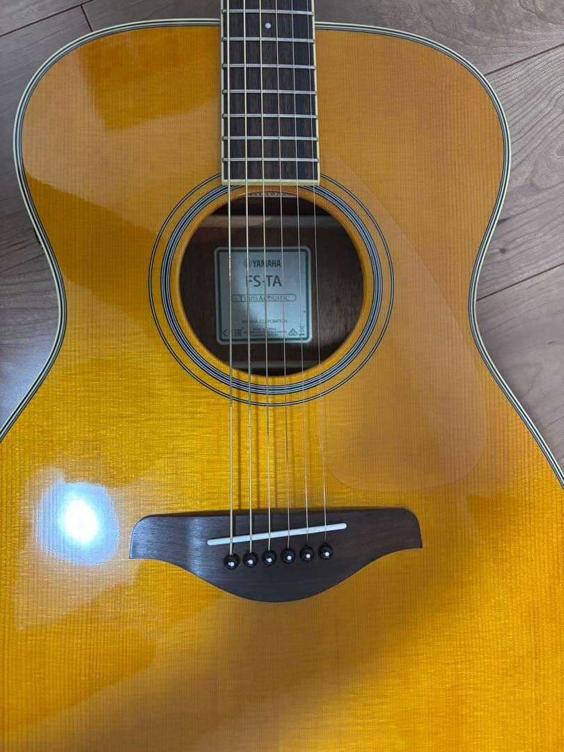 美品Yamaha FS-TA アコースティックギター トランス　姫路駅手渡し希望
