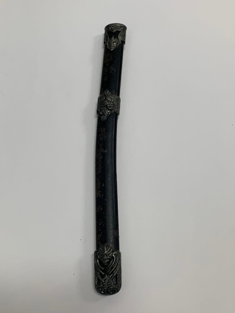 模造刀　装飾的な金属製の刀