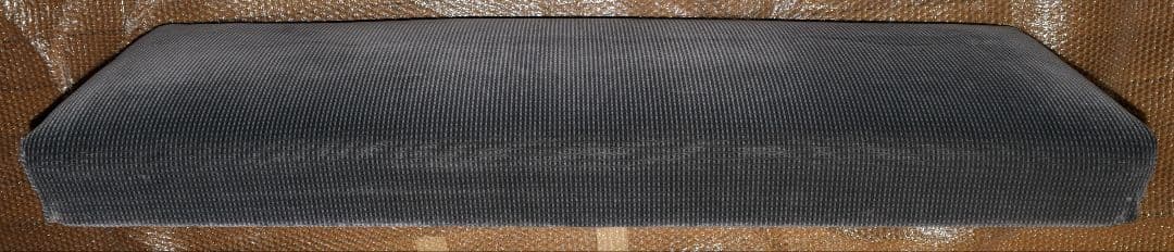 限定1品　JR東日本仙石線　205系3100番代 ３人掛け座席　座面（優先席）