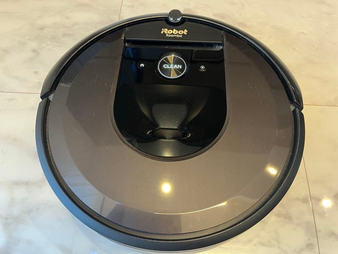 iRobot Roomba i7 ロボット掃除機本体＋充電ドック(箱あり)