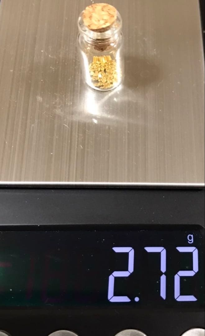 土肥金山砂金24K.純金130粒と石食い砂金！