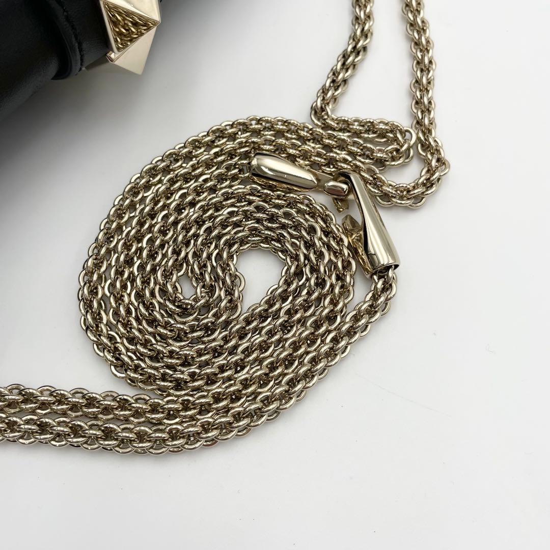 美品✨ヴァレンティノ　ロックスタッズ　チェーンショルダー　ブラック