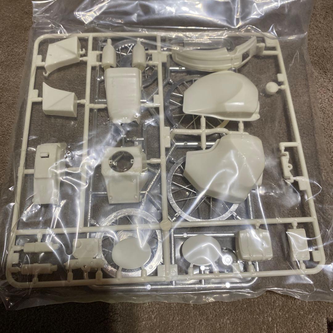 タミヤ 1/12 マルボロ BMW R80G/S w/パリダカライダープラモデル