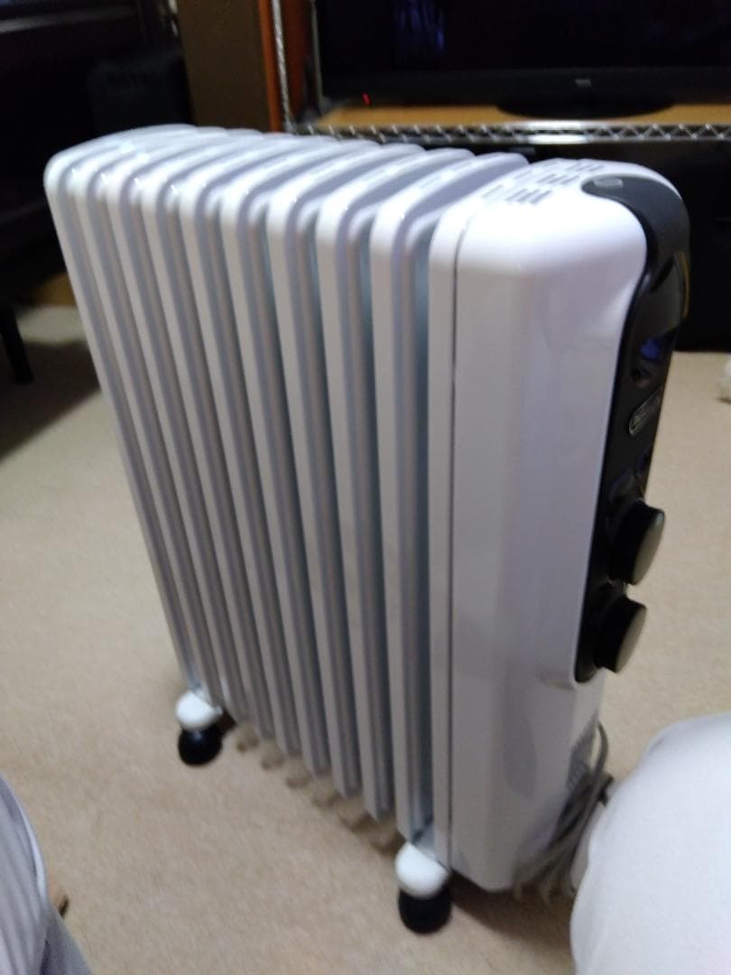 デロンギ アミカルド オイルヒーター RHJ35M1015-BK