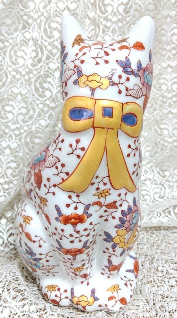 古伊万里 見返り猫 金彩赤絵 五彩絵付　置き物