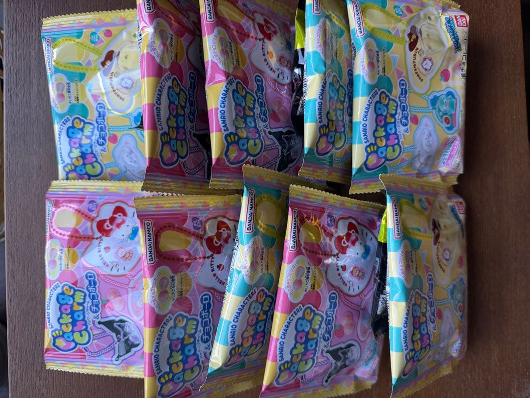 サンリオキャラクターズ パッケージチャーム&チョコボーロ2箱(20個入）