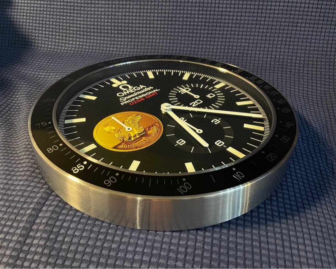 壁掛け時計 オメガスピードマスターアポロ11号40周年アニーバーサリーモチーフ