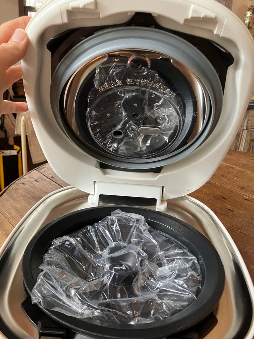 【2025年度製】TIGER 炊飯器 本土鍋5.5合炊き　土鍋圧力IH 炊きたて