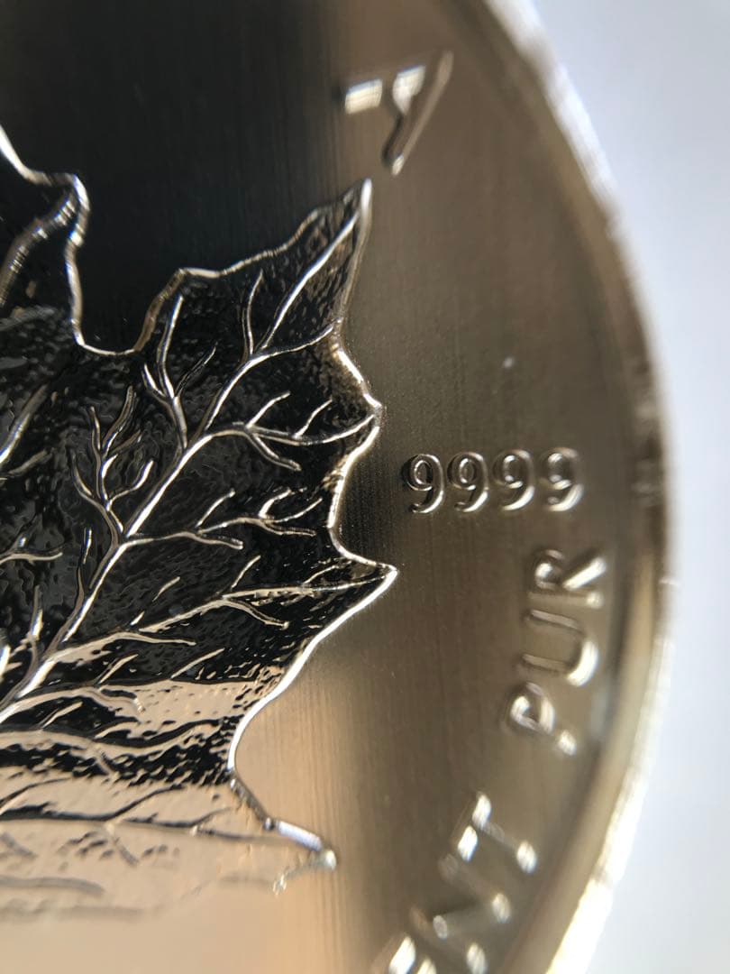 銀貨】2011年 カナダ メイプルリーフ 銀貨 1オンス