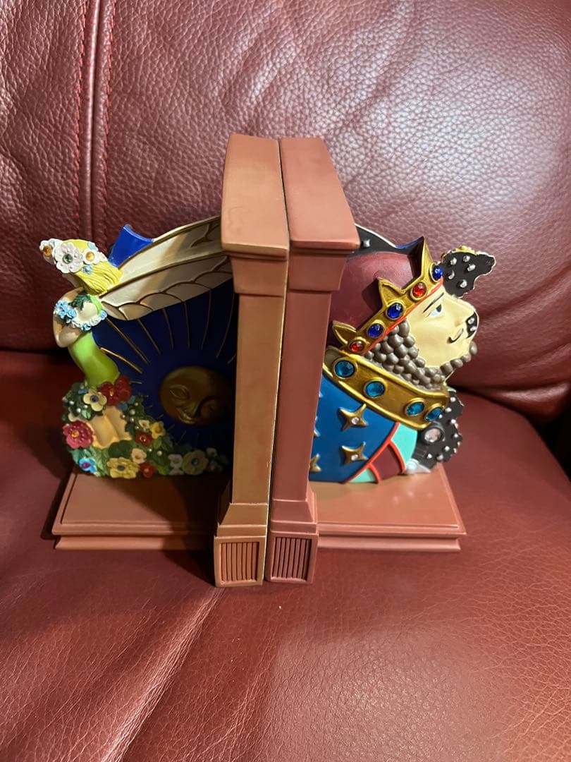 ドワーフの王の夢シリーズ ブックスタンド 「耳をすませば」