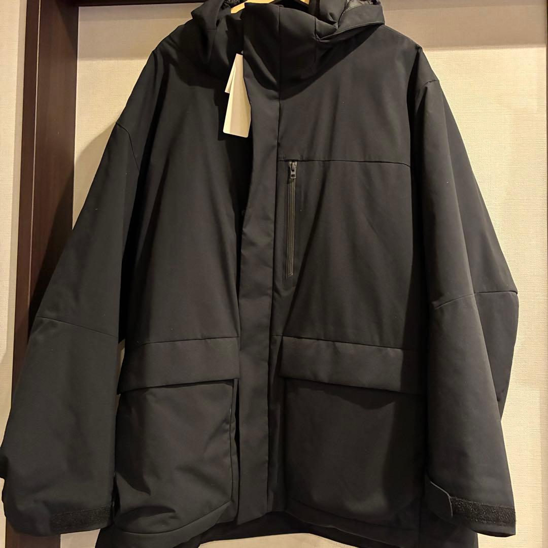 ユニクロ　ハイブリッドダウンパーカ　ブラック　4XL