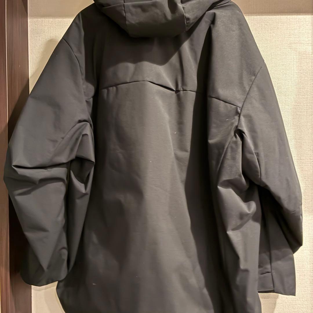 ユニクロ　ハイブリッドダウンパーカ　ブラック　4XL