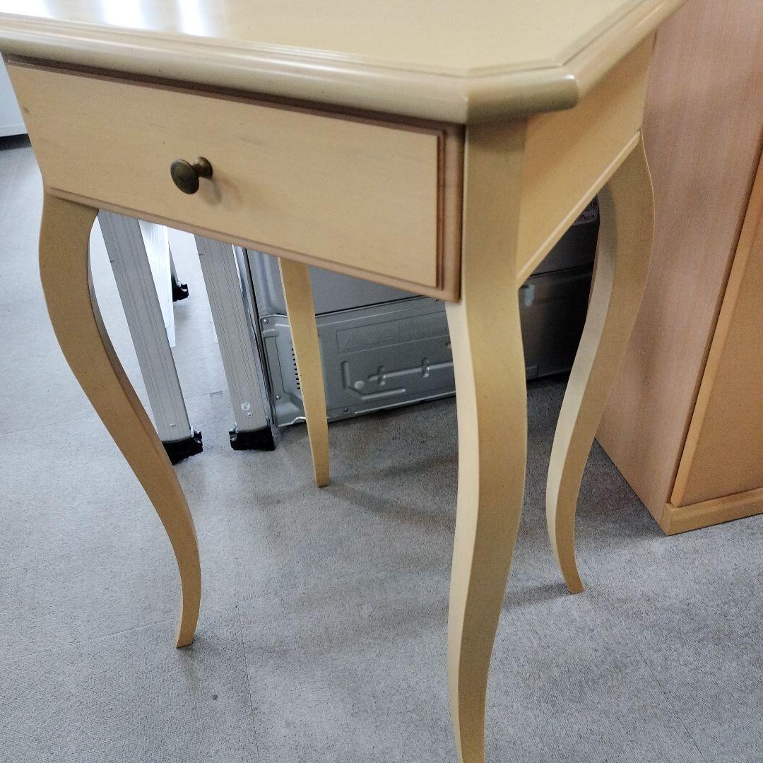 y 輸入家具　アンティーク飾り棚　猫足