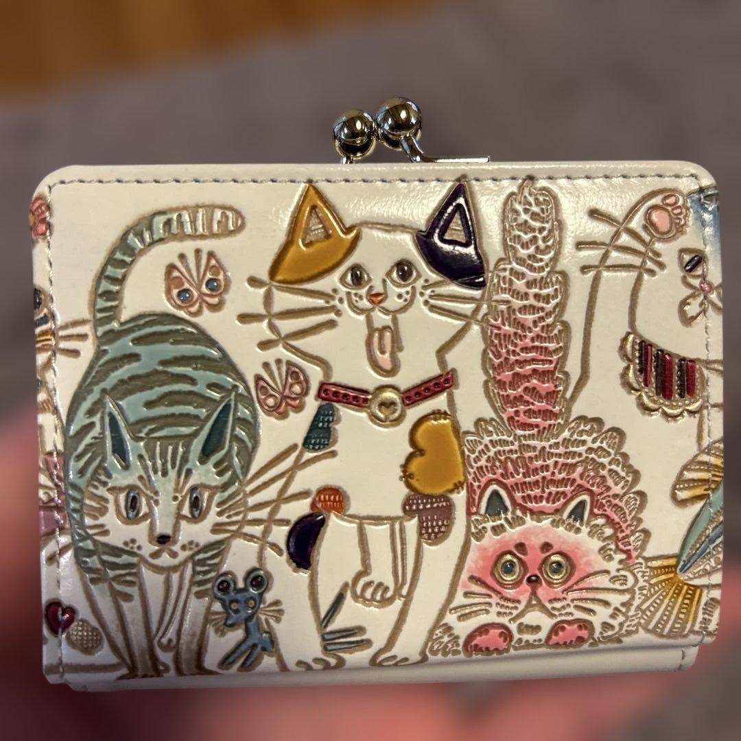 【新品】文庫屋大関　猫集合♪三つ折り財布