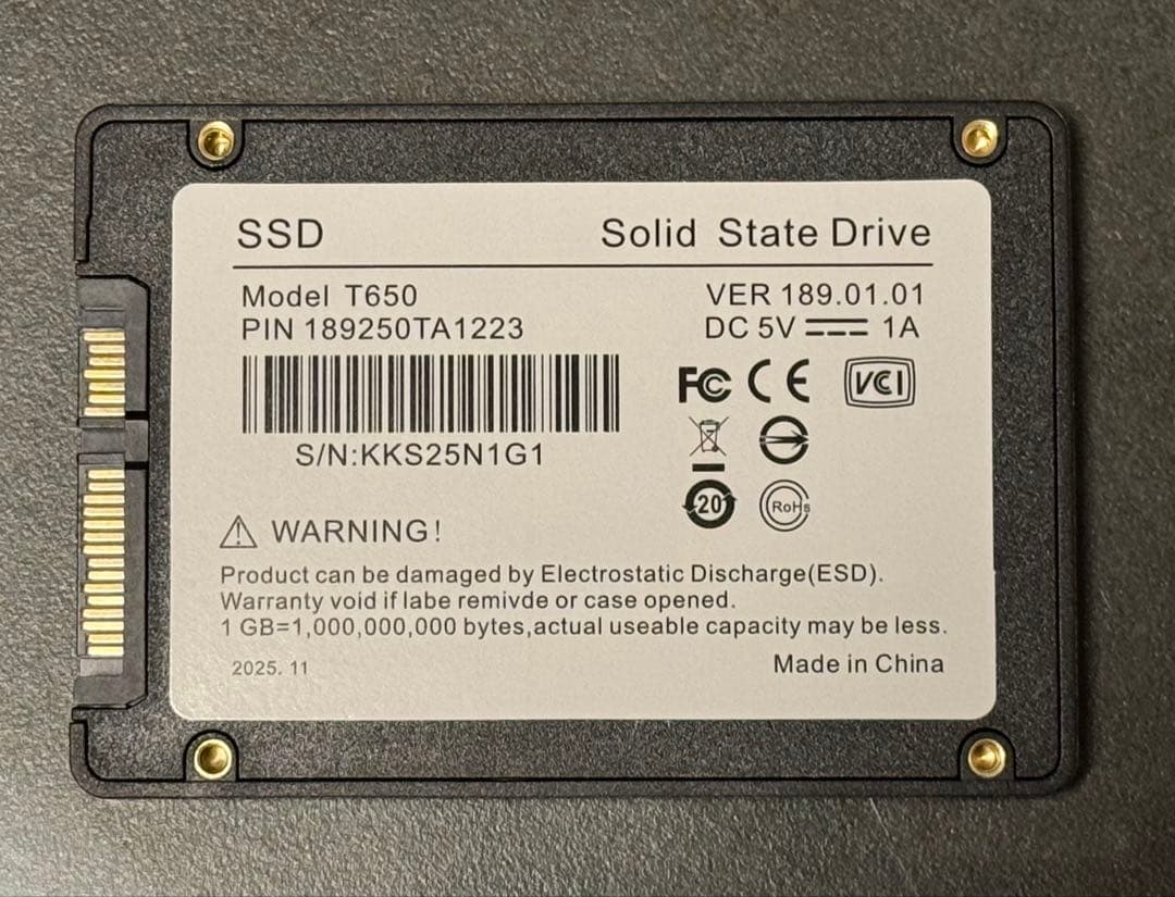 新品未使用4TB SATAIII SSD2.5インチBlue 最大545MB/s