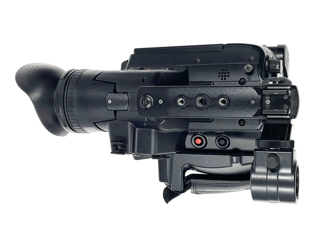 Panasonic AG-AF105とAT-X PRO 28-70mm F2.8