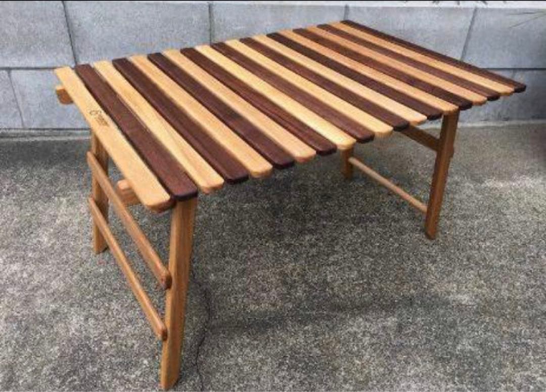 キャンプマニアプロダクツ　COMPACT MID TABLE