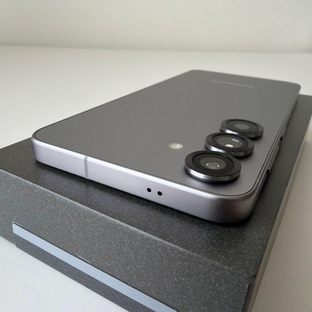 【国内版/極美品】Galaxy S25 SIMフリー 256GB 純正ケース付