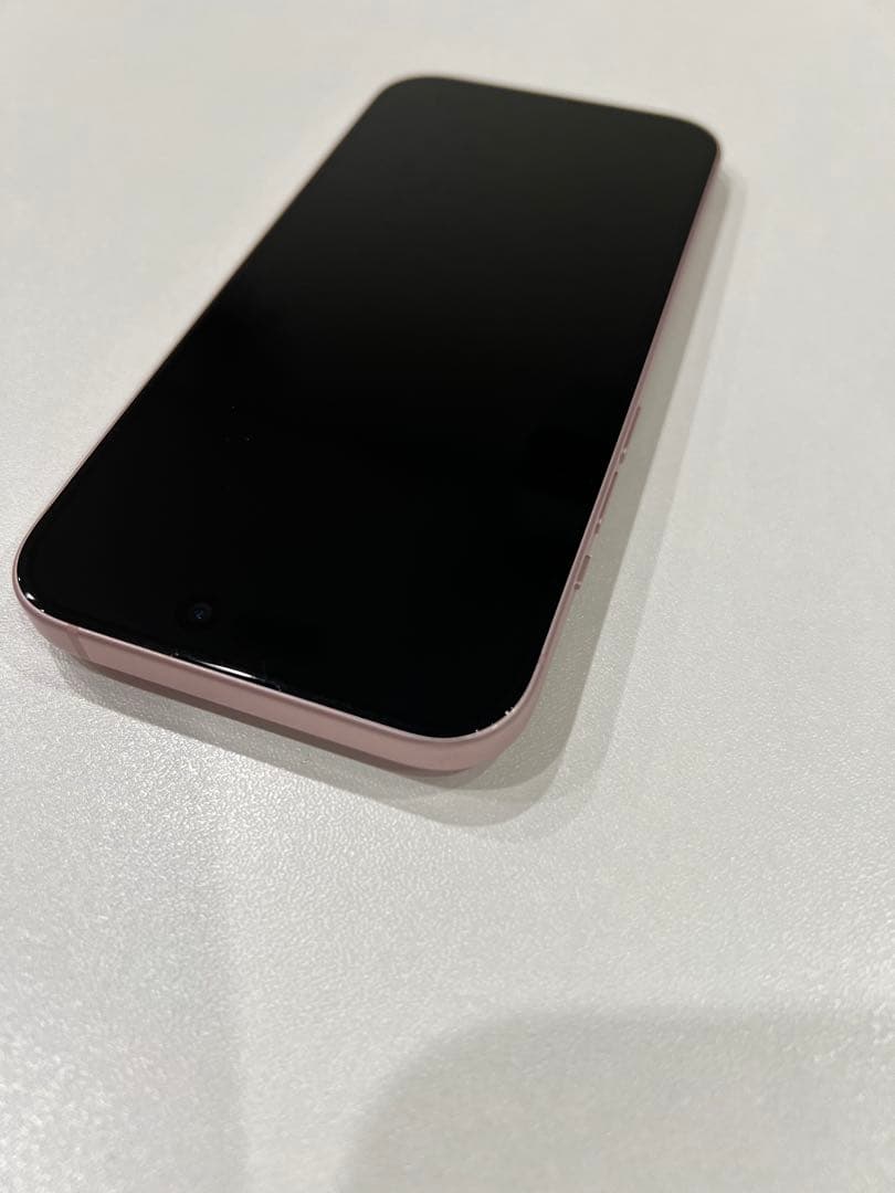 Apple iPhone 15 256GB SIMフリー バッテリー85%