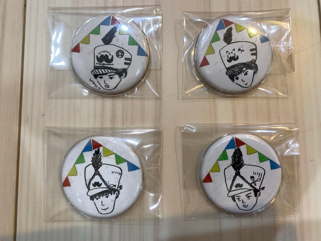 Official dism メンバー全員 似顔絵 缶バッジ 4個セット