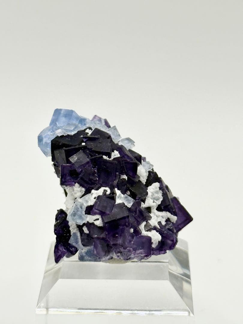 パープル　ブルーフローライト　浙江省産　蛍石　原石　鉱物標本　天然石