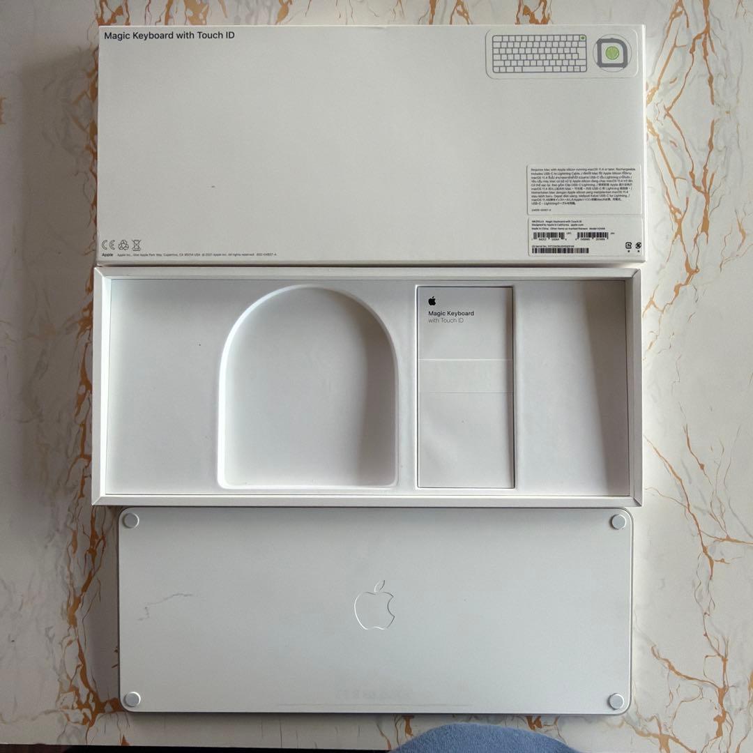 Magic Keyboard with Touch ID 日本語配列