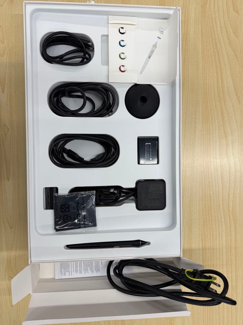 Wacom Cintiq Pro 液晶ペンタブレット本体