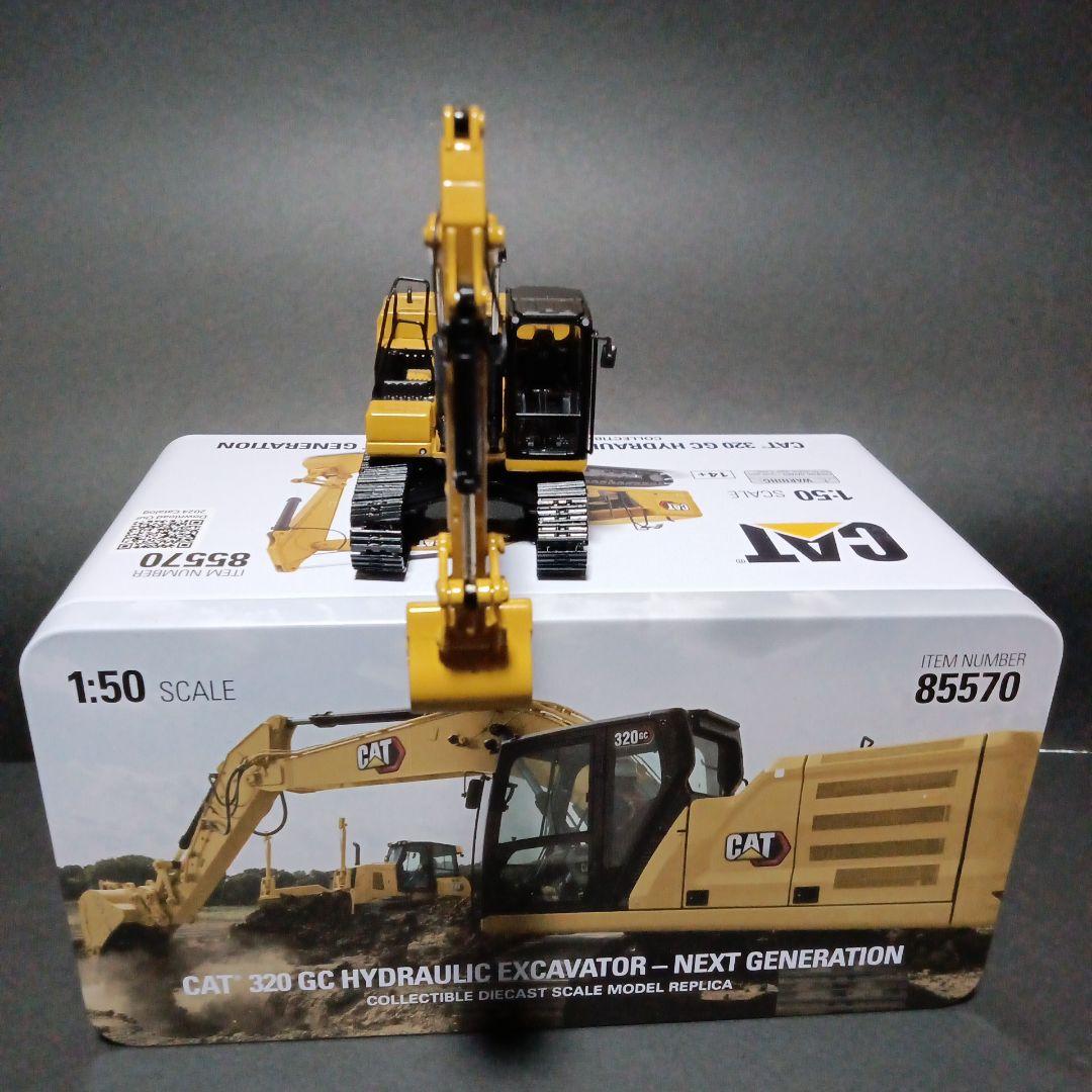 模型製作用品 CAT 320 GC HYDRAULIC EXCAVATOR 1:50
