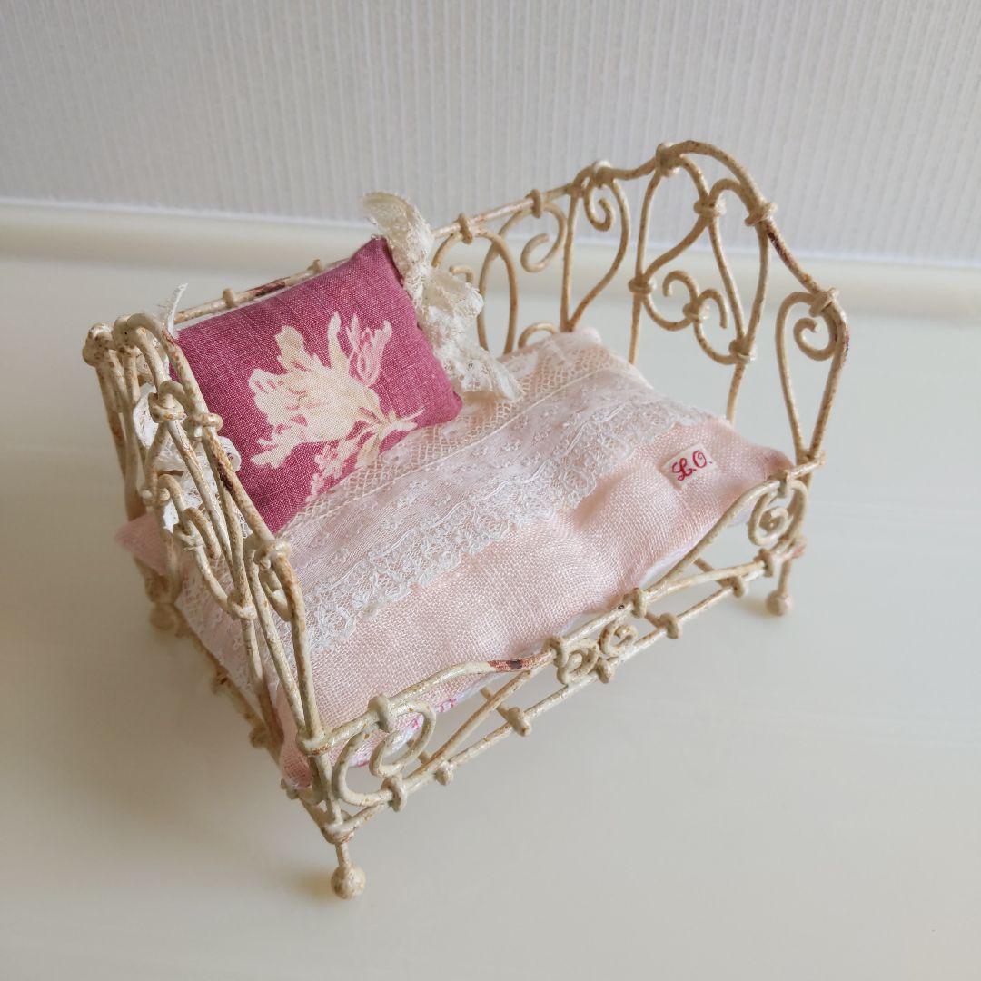 人気作家様　ドール用ベッド　ドールハウス　ぬいぐるみ