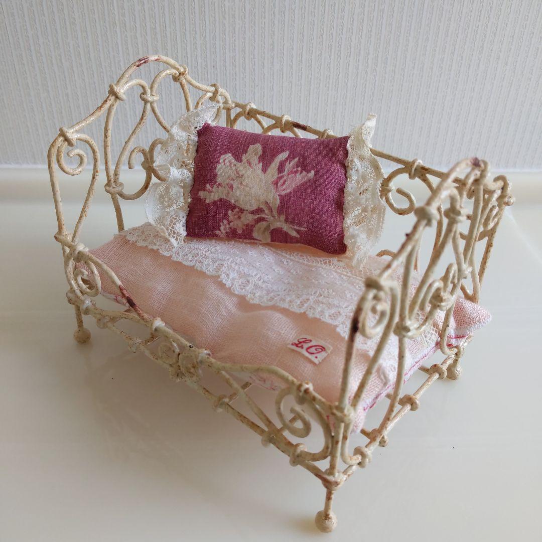 人気作家様　ドール用ベッド　ドールハウス　ぬいぐるみ