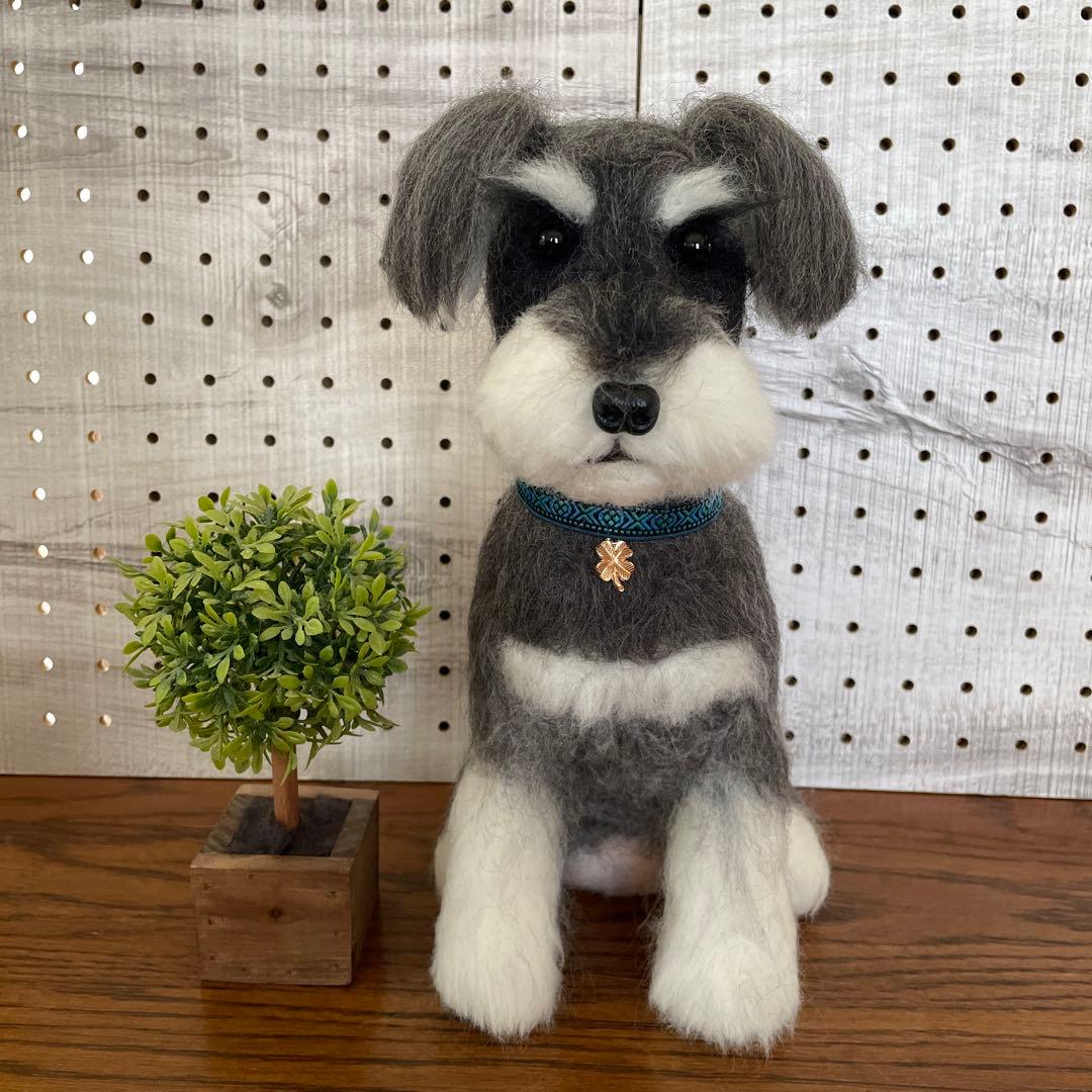 羊毛フェルト　ミニチュアシュナウザー　Mサイズ　3体
