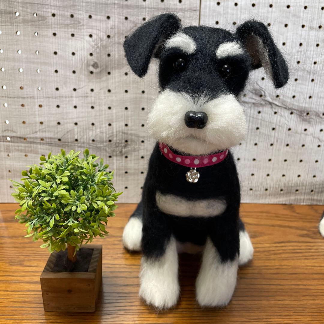 羊毛フェルト　ミニチュアシュナウザー　Mサイズ　3体