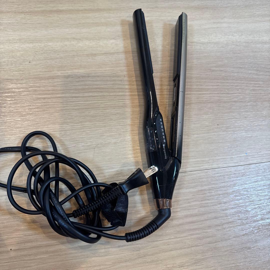 リュミエリーナ4Dストレートアイロン